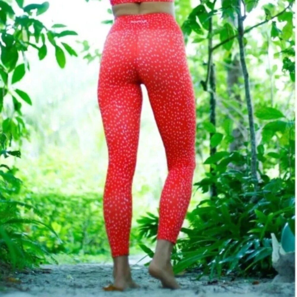 NWOT Kavala Poppy Red Polka Dot Leggings in Size L